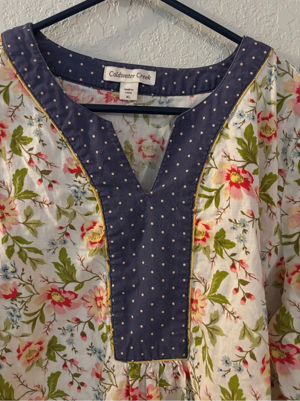 Coldwater Creek Multicolor Floral Blouse with Navy Background - Picture 4 of 6